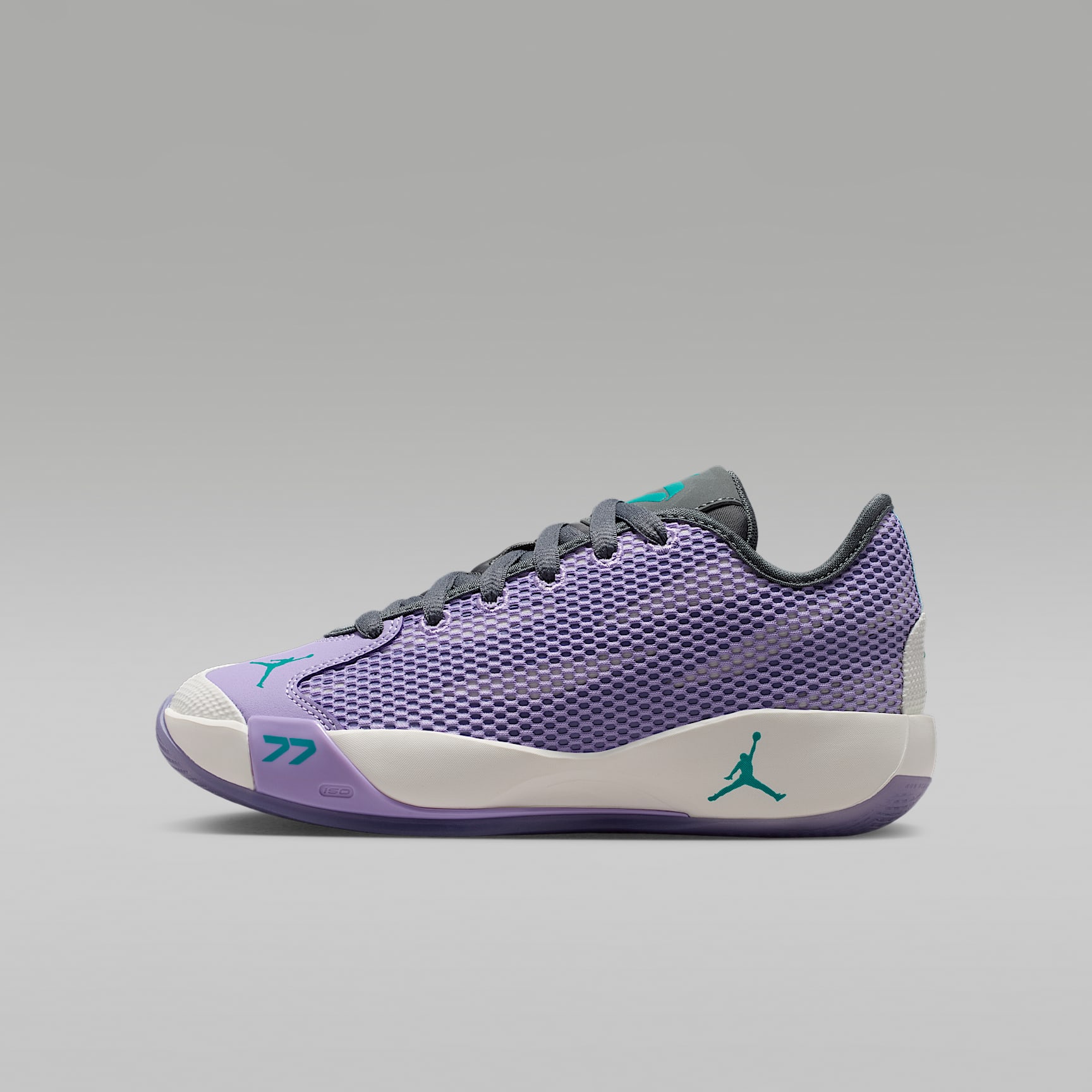 Luka 77 Older Kids' Basketball Shoes. Nike ID